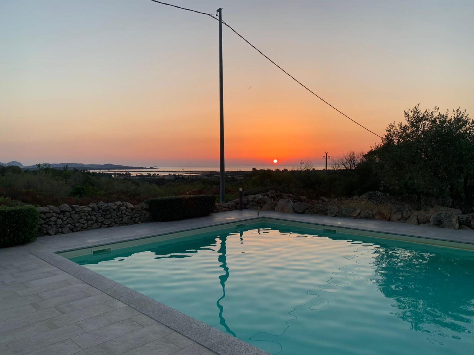 Agriturismo La Rocca Manna San Teodoro  Exterior foto