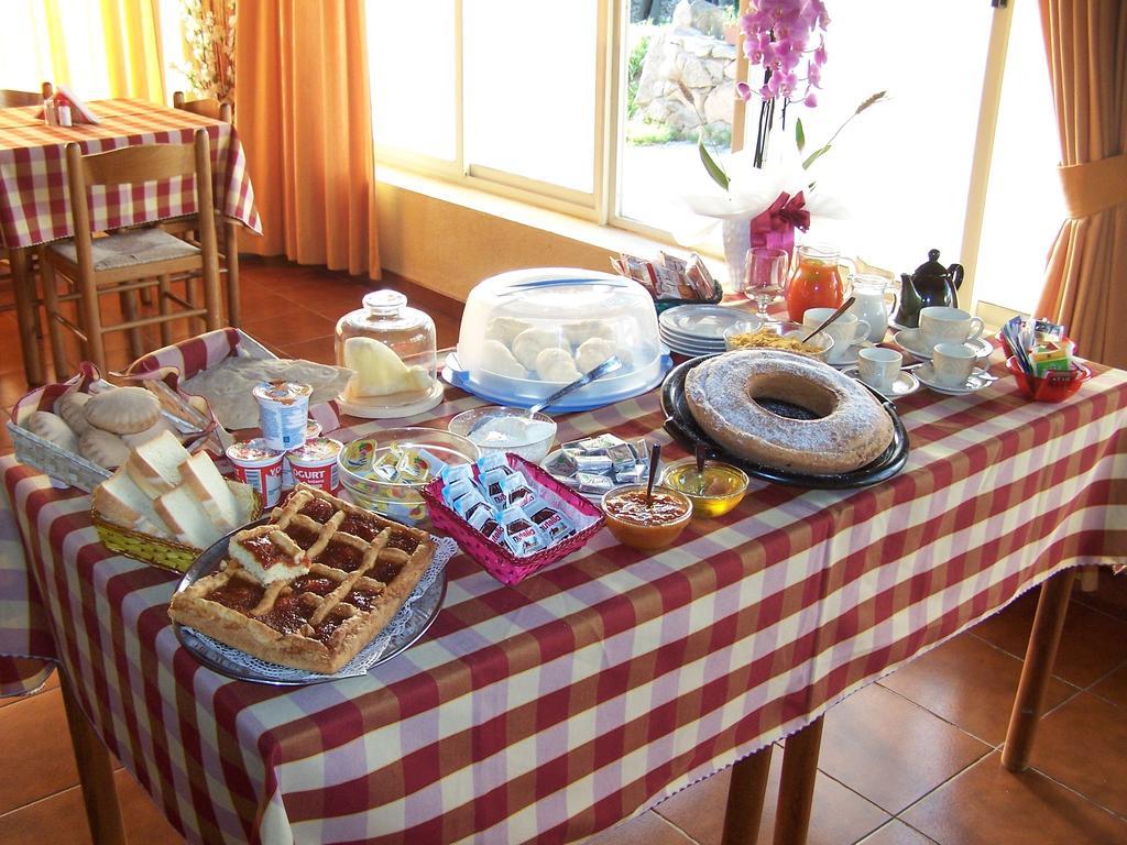 Agriturismo La Rocca Manna San Teodoro  Zimmer foto